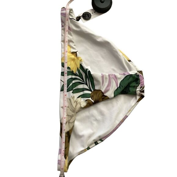 Vitamin A By Amahlia Stevens - Picture 3 of 10